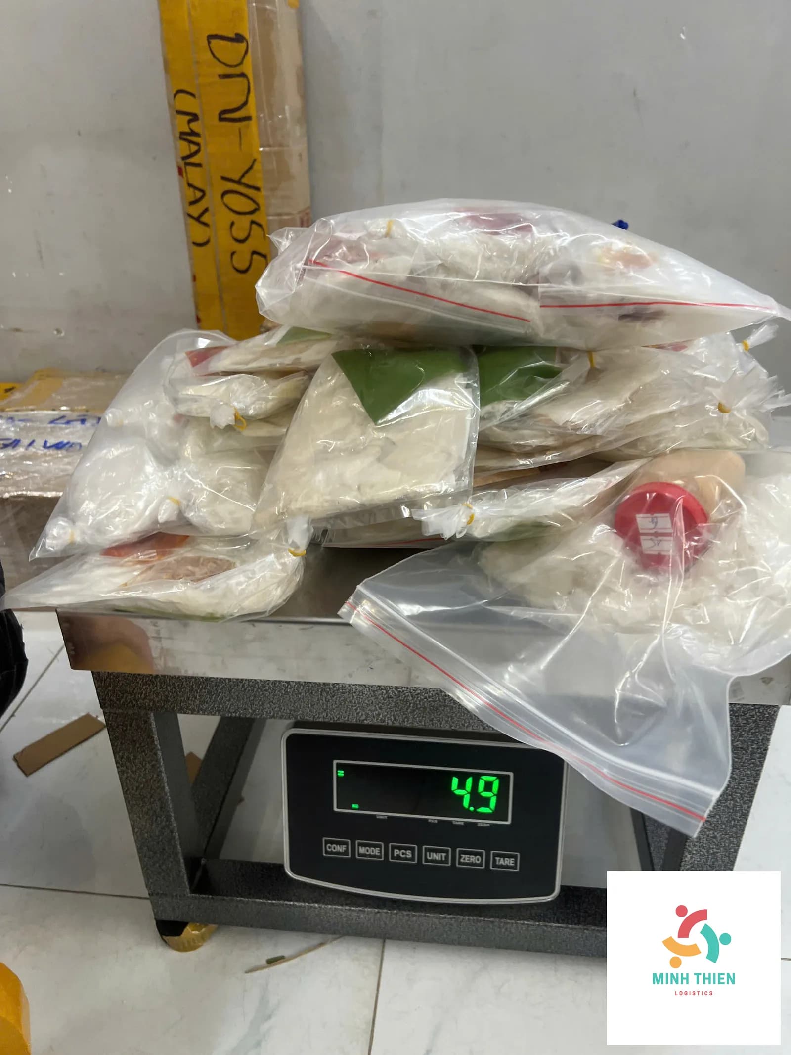 Gửi đặc sản đi Canada: Quy định CFIA, hải quan và đóng gói chuẩn hàng không