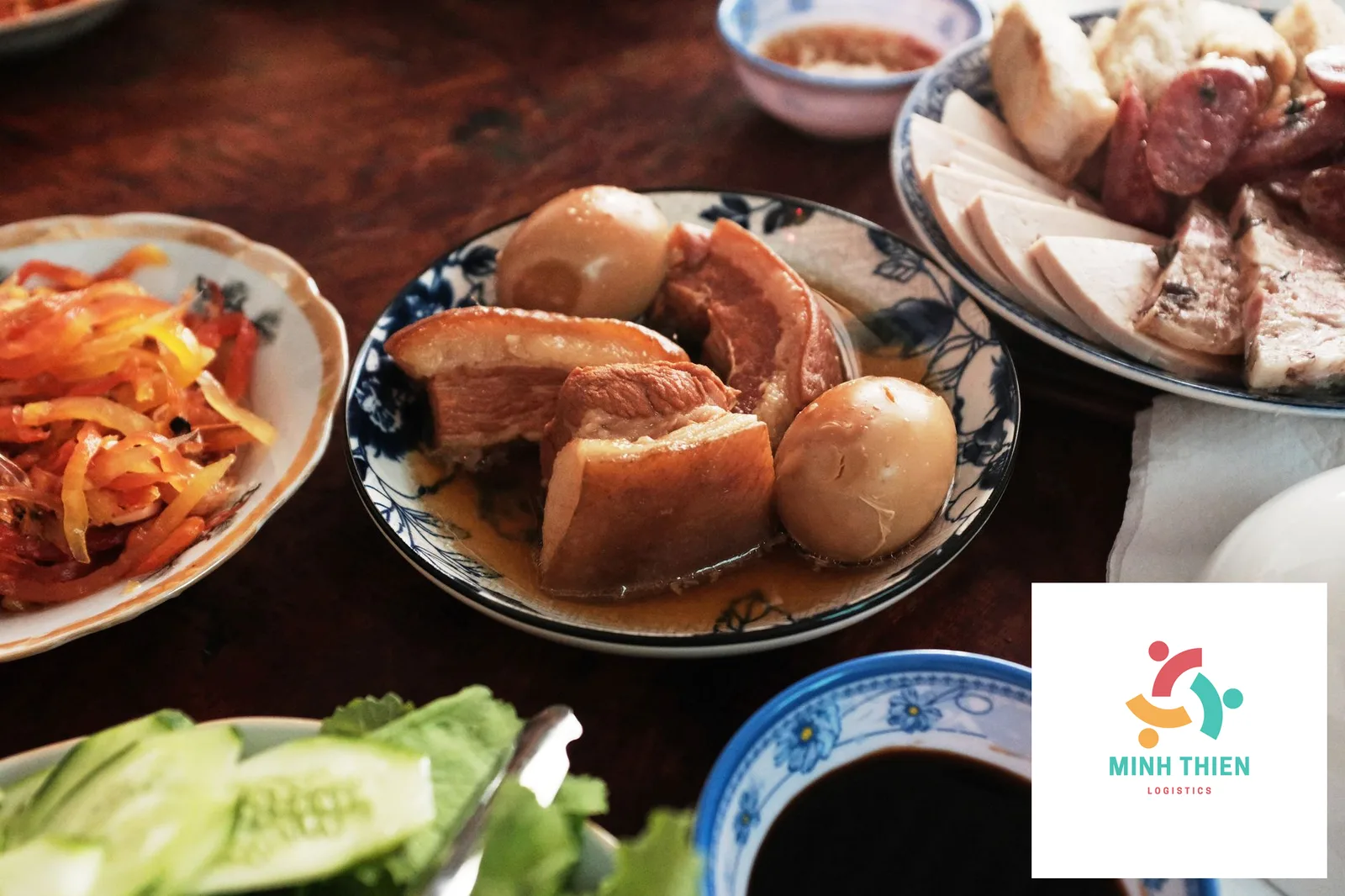 Gửi giò chả đi Singapore: Quy trình, Hải quan SFA & Cách bảo quản