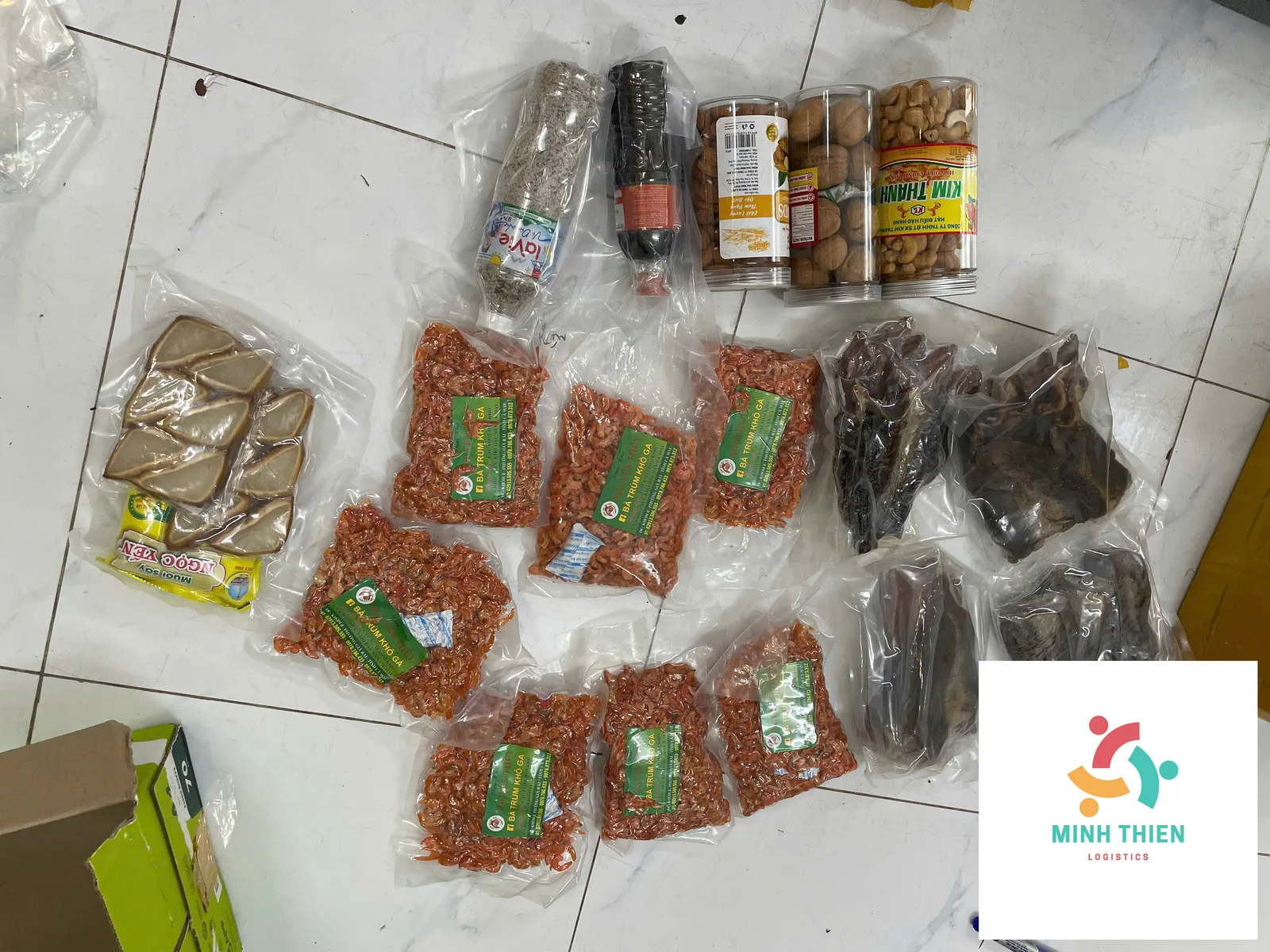 Gửi quần áo đi Đức: Thủ tục, đóng gói, bảng giá & kinh nghiệm chuyên sâu