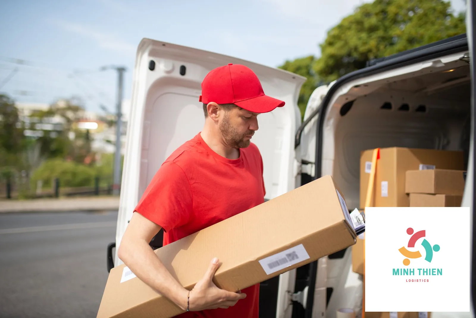 Gửi Mỹ Phẩm Đi Canada: Thủ Tục Hải Quan & Cách Đóng Gói An Toàn