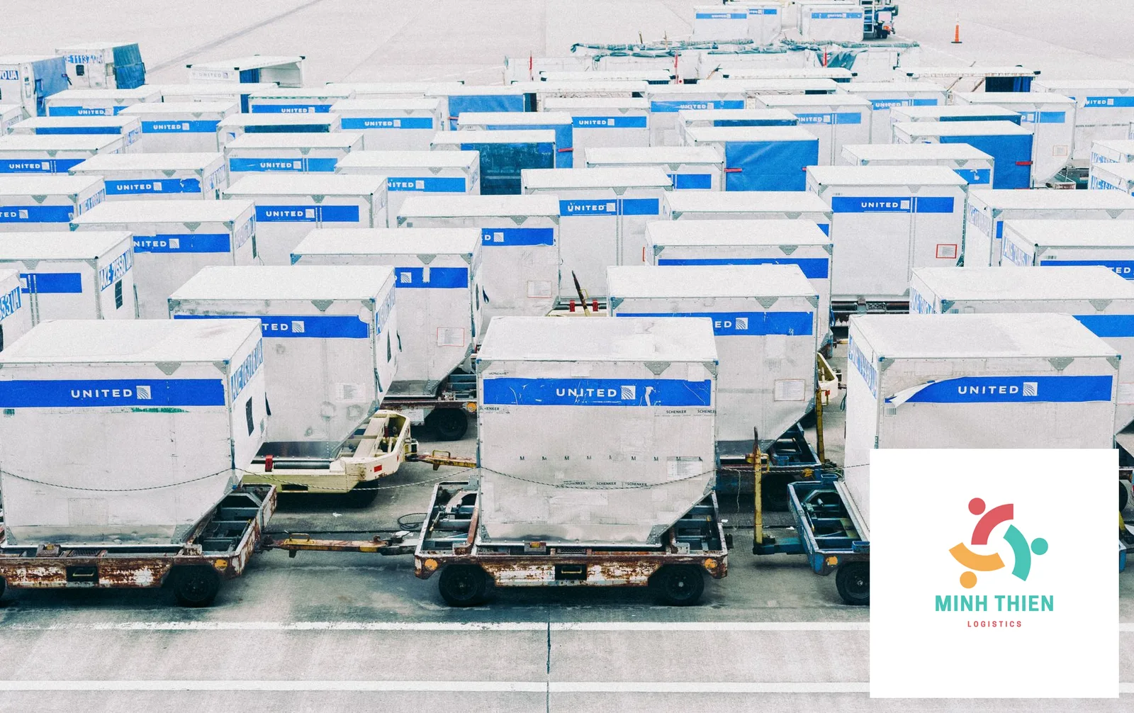 Gửi Quần Áo Đi Singapore: Thủ Tục Hải Quan, Thuế GST & Mẹo Đóng Gói