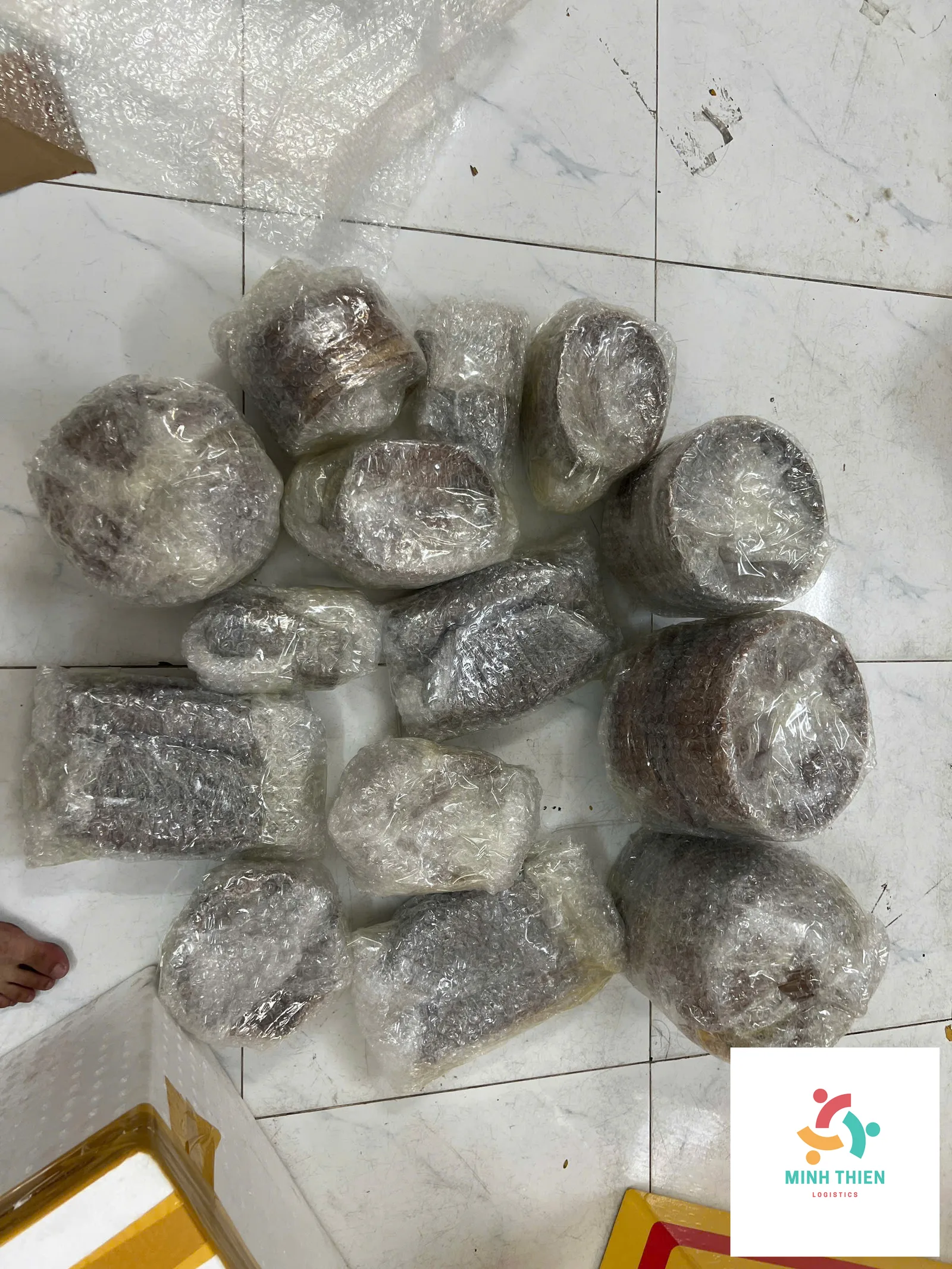 Gửi quà tặng đi Úc: Hướng dẫn thực tế, thủ tục hải quan, cước phí, đóng gói chuẩn