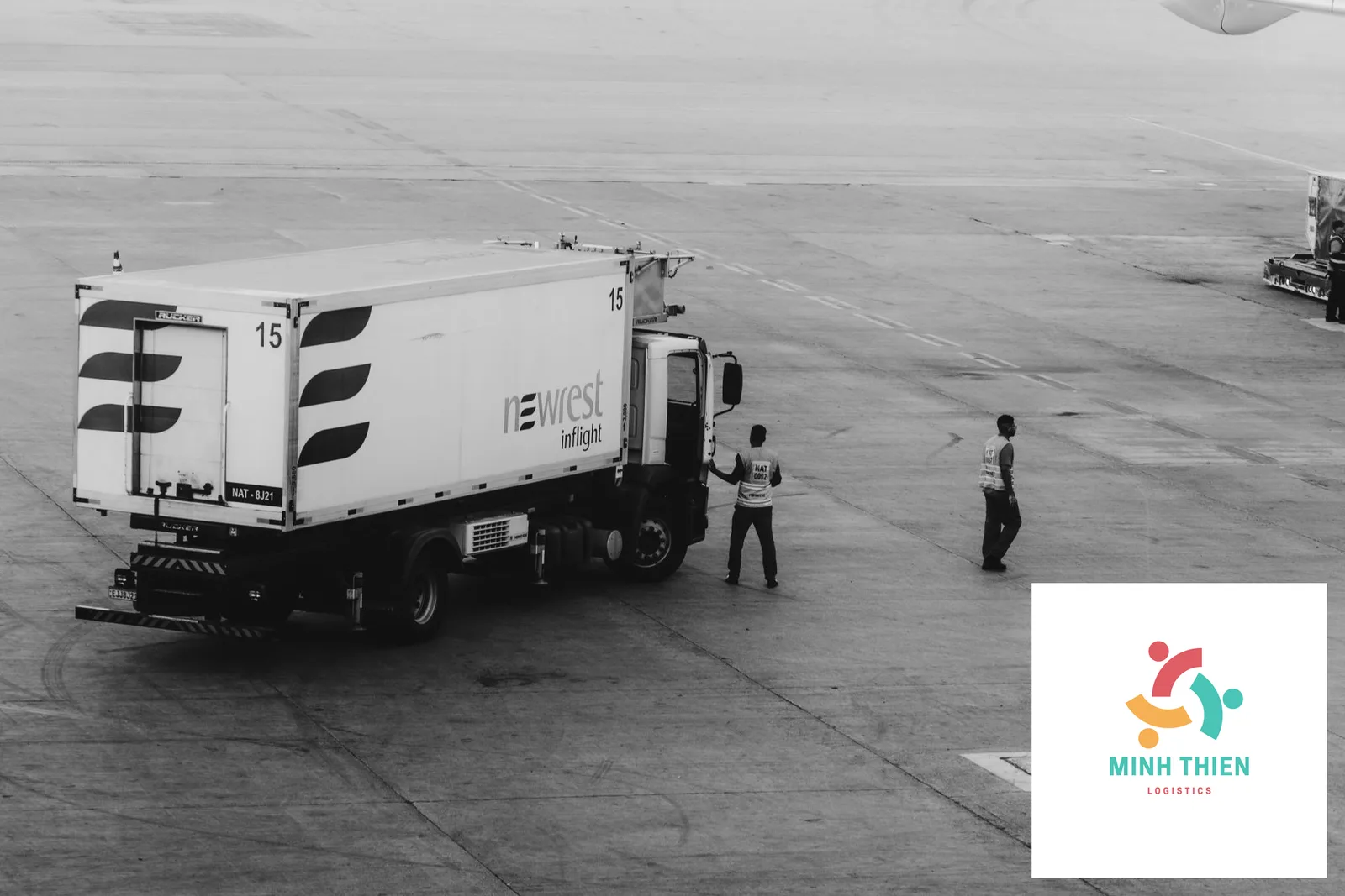 Gửi thuốc đi Canada: Thủ tục hải quan, lưu ý và bảng giá mới nhất