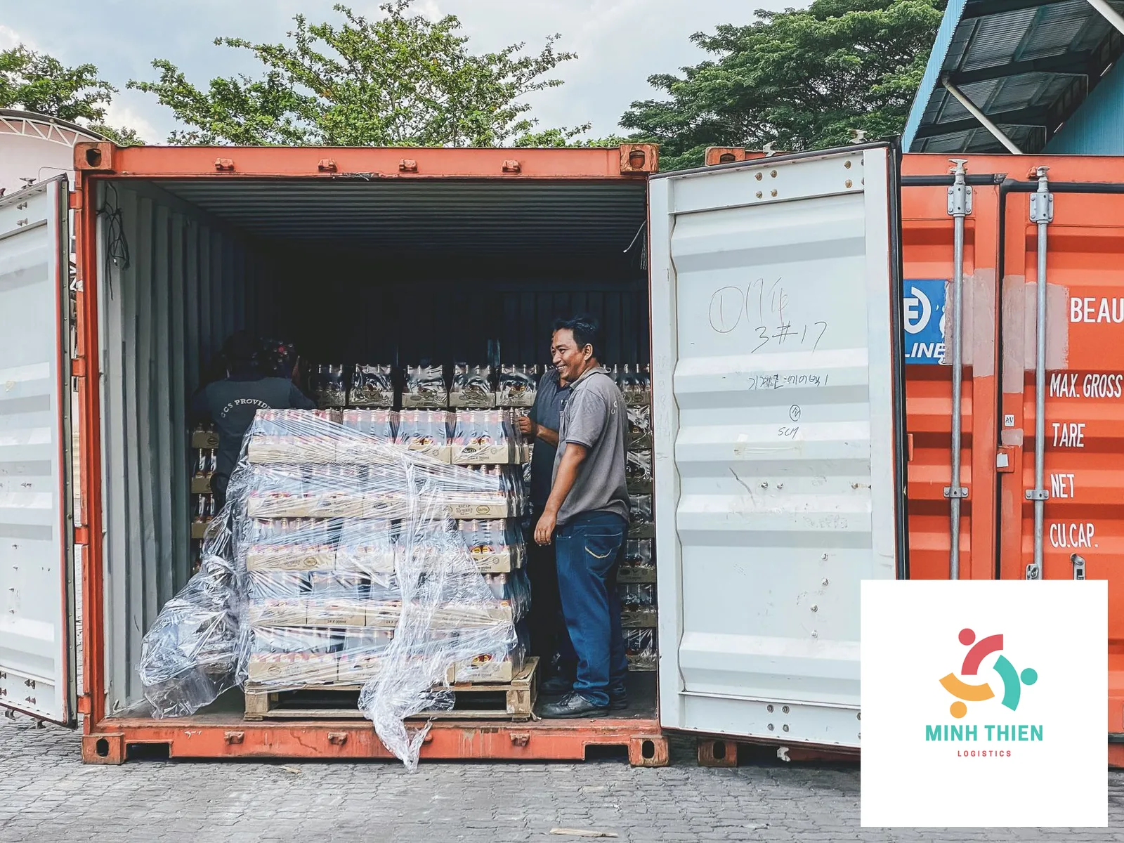 Gửi Đặc Sản Đi Malaysia: Thủ Tục Hải Quan & Cách Đóng Gói Chuẩn